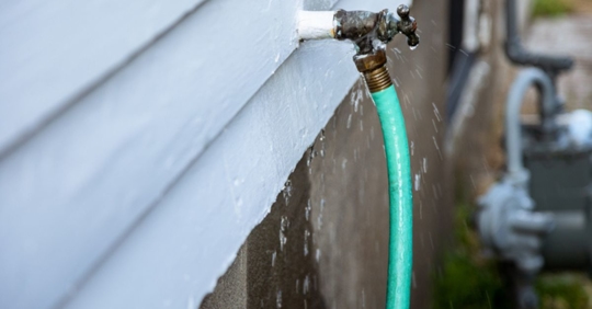 outdoor faucet leak